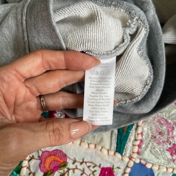 Everlane 100% Human Typography Hoodie Sweatshirt - Picture 10 of 11